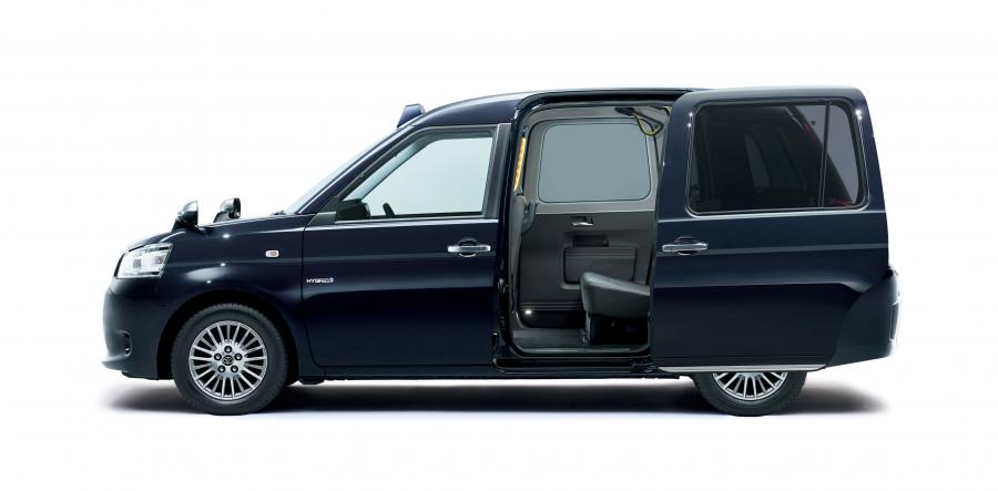  Toyota JPN Taxi 2017 года  (фото 4 из 16)